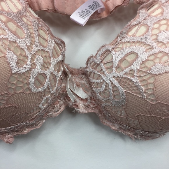 Marilyn Monroe • blush lace bra - Picture 3 of 7